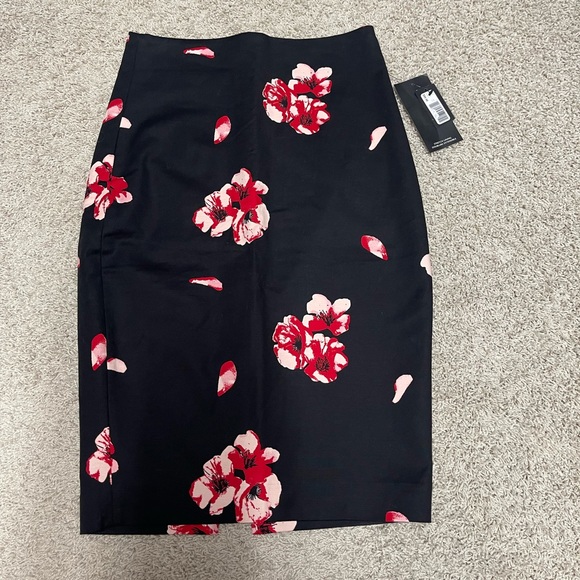 RW&Co Pencil Skirt size 2 NWT! - Picture 1 of 5